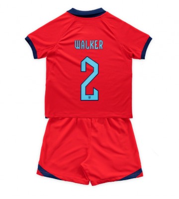 England Kyle Walker #2 babykläder Bortatröja barn VM 2022 Korta ärmar (+ Korta byxor)